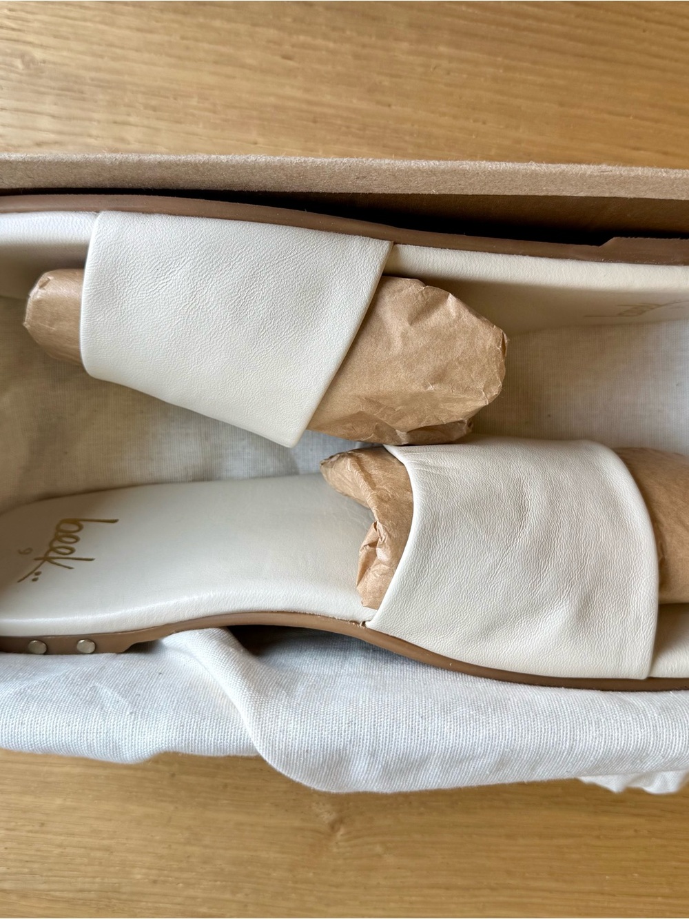 Beek: “Honeybird” Slides - in eggshell, size 9 *NEW* - Picture 9 of 9